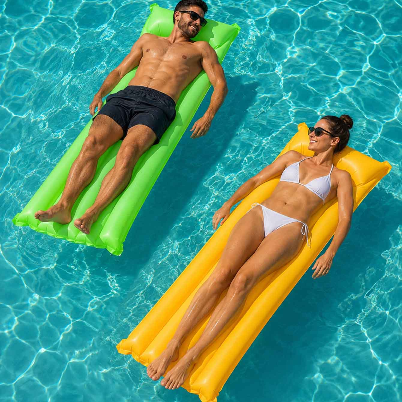 Pool Lounger Inflatable - 1 Stück aufblasbare Schwimmliege, Schwimmring, Wasserliege,
